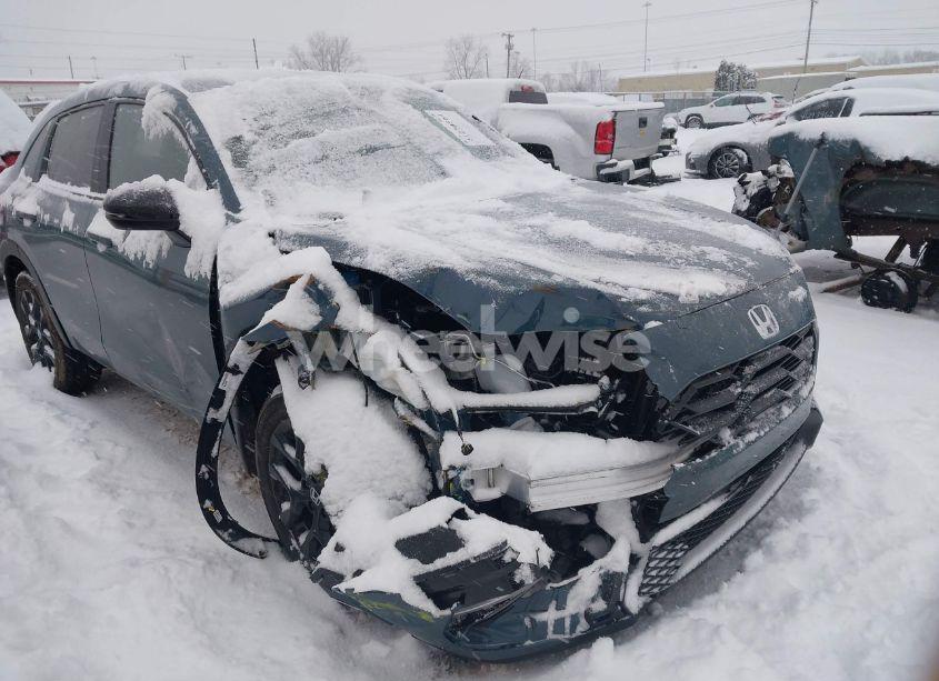 Photo 6 of 2025 Honda Hr-v AWD SPORT (VIN 3CZRZ2H59SM717208)