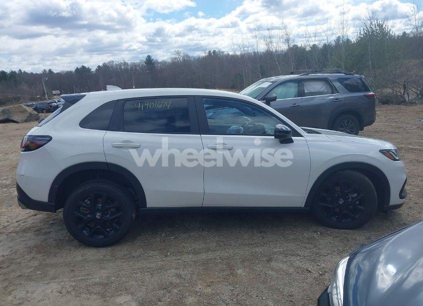 Photo 13 of 2025 Honda Hr-v AWD SPORT (VIN 3CZRZ2H59SM747275)