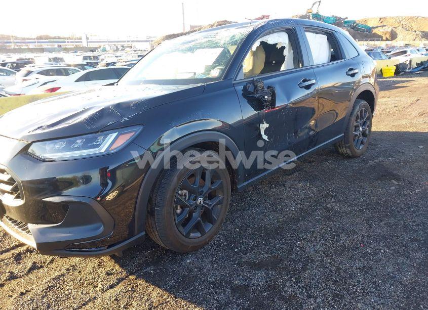 Photo 2 of 2023 Honda Hr-v AWD SPORT (VIN 3CZRZ2H5XPM723641)