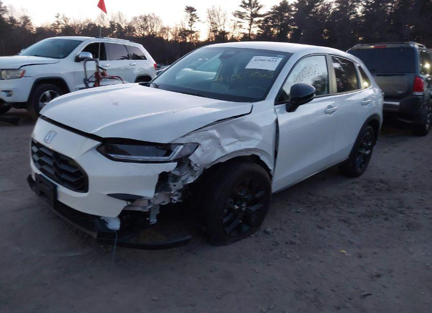 Photo 2 of 2023 Honda Hr-v AWD SPORT (VIN 3CZRZ2H5XPM734302)