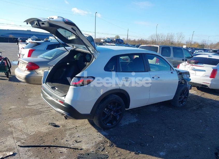 Photo 4 of 2024 Honda Hr-v AWD SPORT/AWD SPORT W/O BSI (VIN 3CZRZ2H5XRM712822)