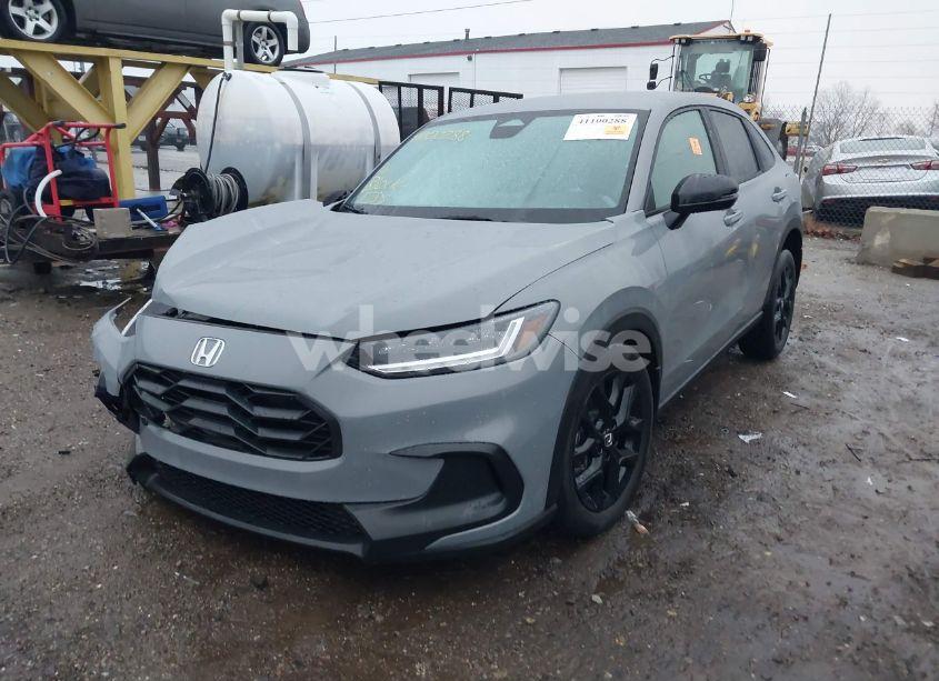 Photo 2 of 2024 Honda Hr-v SPORT (VIN 3CZRZ2H5XRM786032)