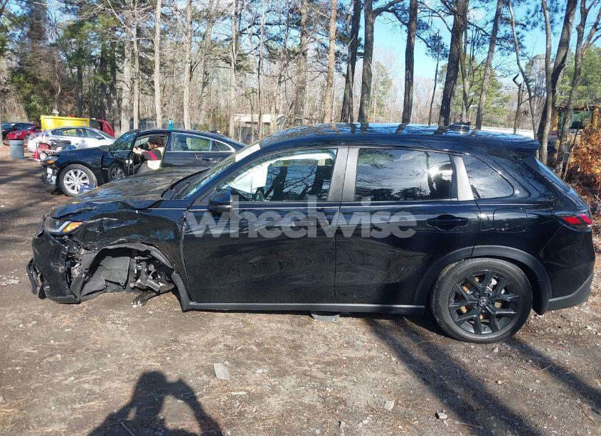 Photo 15 of 2025 Honda Hr-v AWD SPORT (VIN 3CZRZ2H5XSM722384)