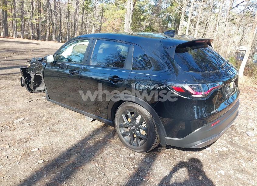 Photo 3 of 2025 Honda Hr-v AWD SPORT (VIN 3CZRZ2H5XSM722384)