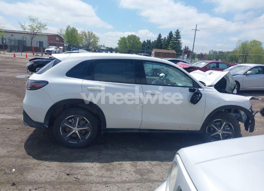 Photo 13 of 2025 Honda Hr-v AWD EX-L (VIN 3CZRZ2H70SM752835)