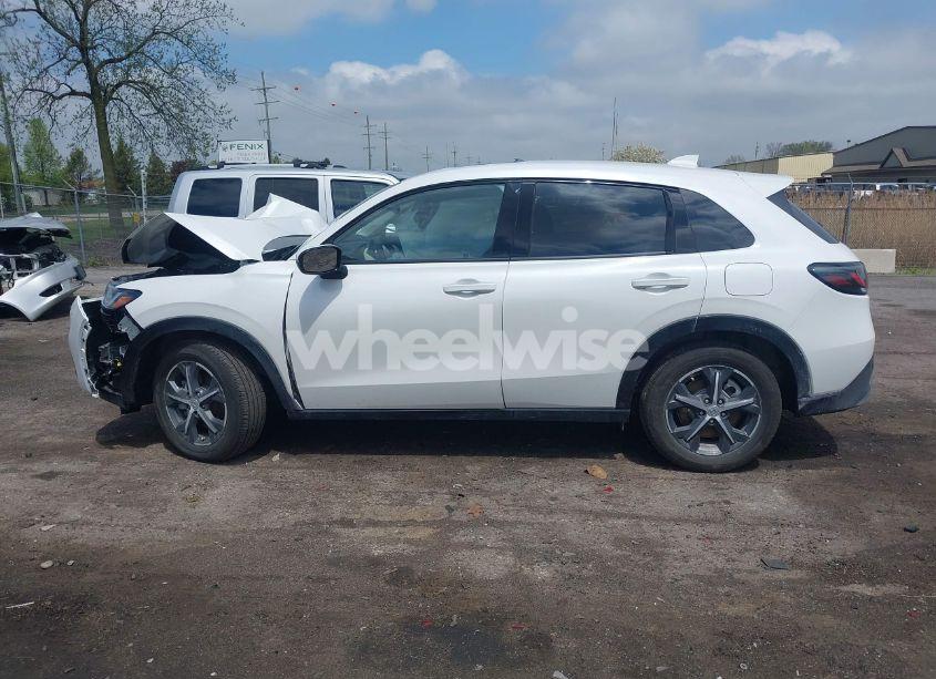 Photo 14 of 2025 Honda Hr-v AWD EX-L (VIN 3CZRZ2H70SM752835)