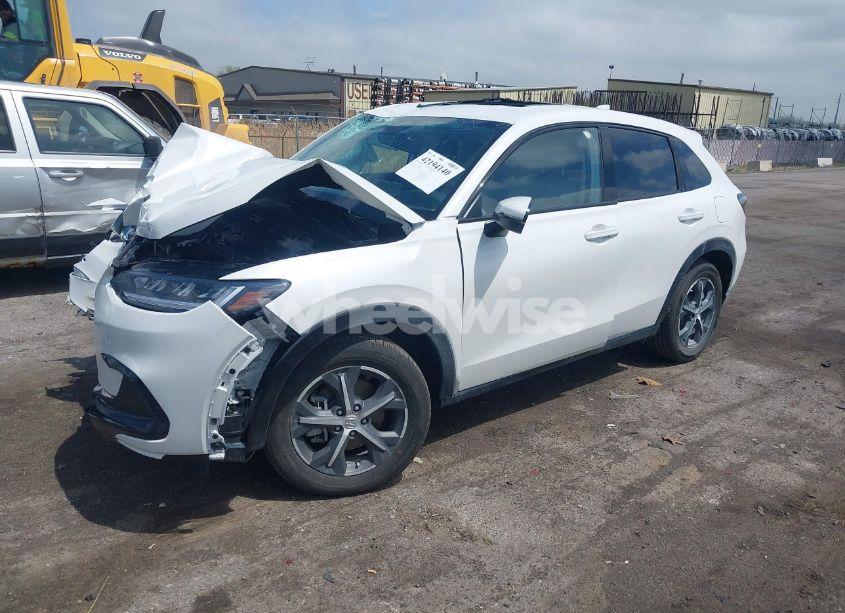 Photo 2 of 2025 Honda Hr-v AWD EX-L (VIN 3CZRZ2H70SM752835)