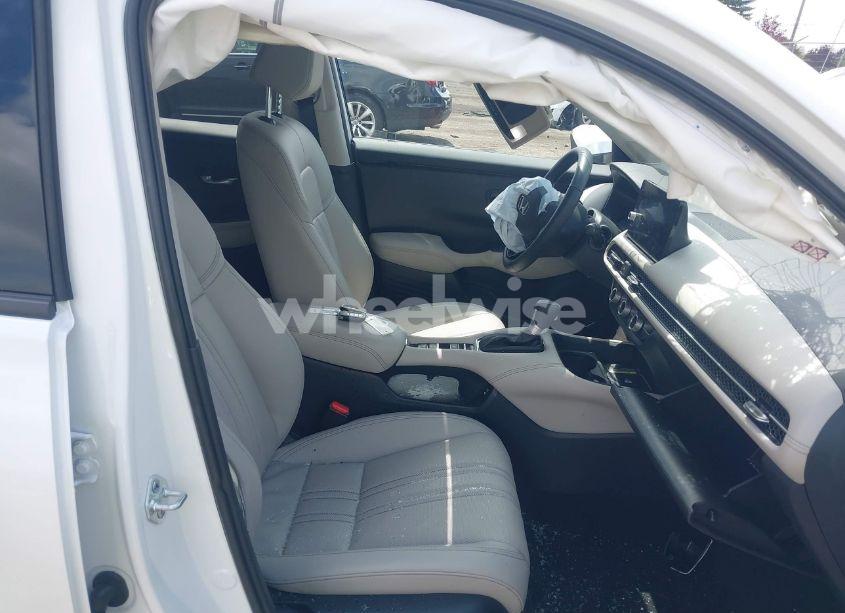 Photo 5 of 2025 Honda Hr-v AWD EX-L (VIN 3CZRZ2H70SM752835)