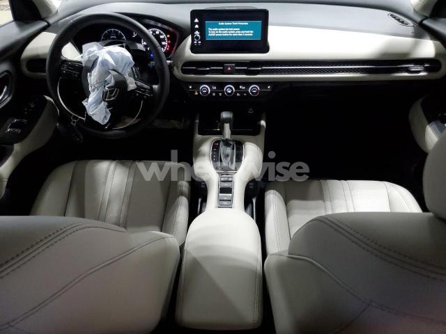 Photo 10 of 2025 HONDA HR-V EXL (VIN 3CZRZ2H70SM785768)