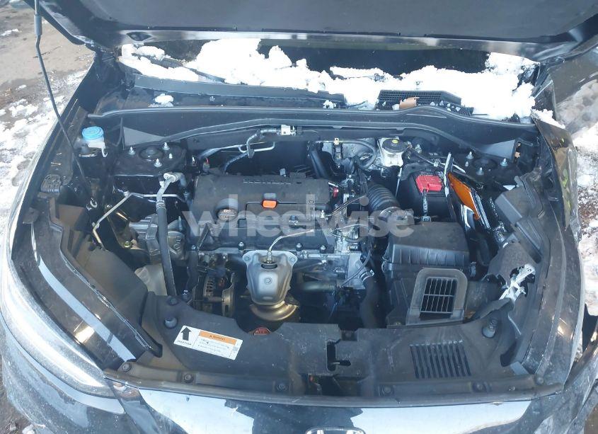 Photo 10 of 2024 Honda Hr-v AWD EX-L/AWD EX-L W/O BSI (VIN 3CZRZ2H71RM768388)