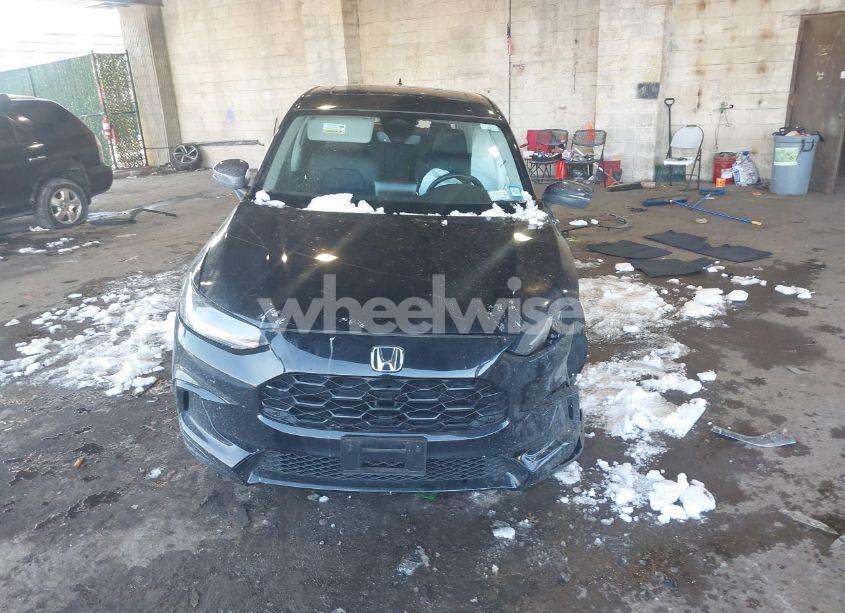 Photo 13 of 2024 Honda Hr-v AWD EX-L/AWD EX-L W/O BSI (VIN 3CZRZ2H71RM768388)