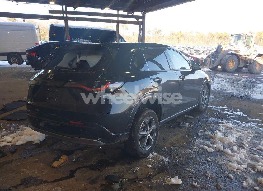 Photo 4 of 2024 Honda Hr-v AWD EX-L/AWD EX-L W/O BSI (VIN 3CZRZ2H71RM768388)