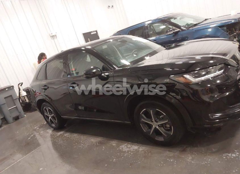 Photo 13 of 2024 Honda Hr-v AWD EX-L/AWD EX-L W/O BSI (VIN 3CZRZ2H71RM775373)
