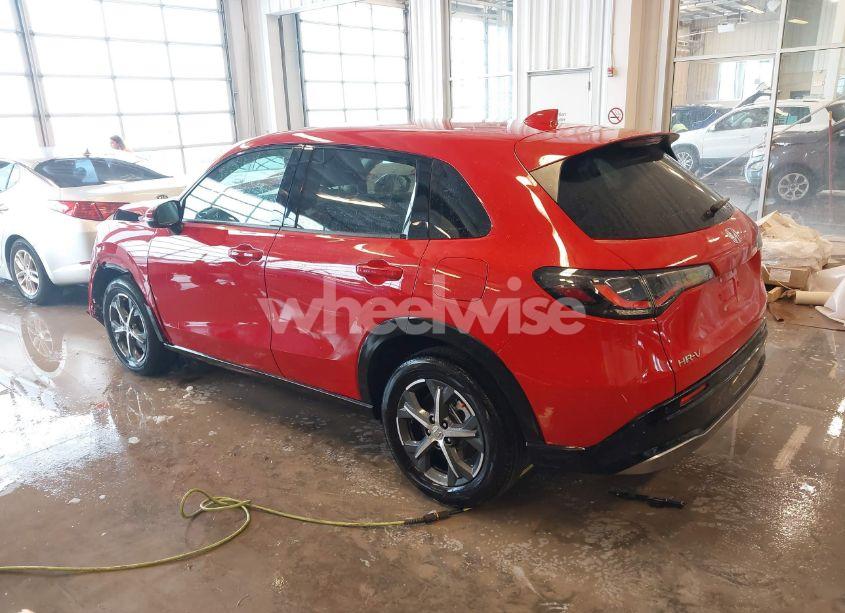 Photo 3 of 2024 Honda Hr-v AWD EX-L/AWD EX-L W/O BSI (VIN 3CZRZ2H71RM776488)