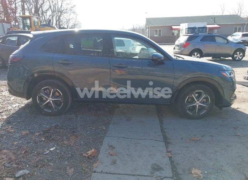 Photo 14 of 2024 Honda Hr-v AWD EX-L/EX-L (VIN 3CZRZ2H72RM725694)