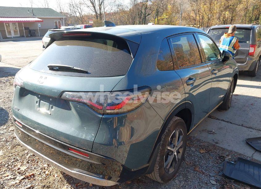 Photo 4 of 2024 Honda Hr-v AWD EX-L/EX-L (VIN 3CZRZ2H72RM725694)