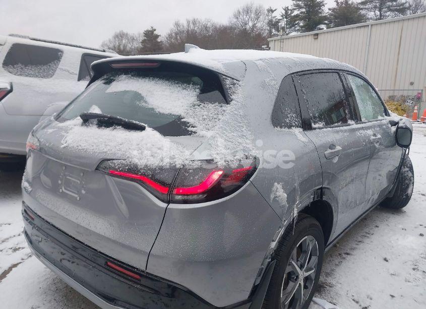 Photo 4 of 2024 Honda Hr-v AWD EX-L/AWD EX-L W/O BSI (VIN 3CZRZ2H73RM727793)