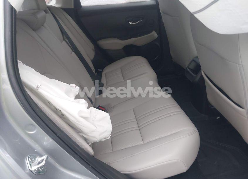 Photo 8 of 2024 Honda Hr-v AWD EX-L/AWD EX-L W/O BSI (VIN 3CZRZ2H73RM727793)