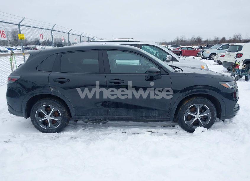 Photo 13 of 2024 Honda Hr-v AWD EX-L/AWD EX-L W/O BSI (VIN 3CZRZ2H73RM731908)