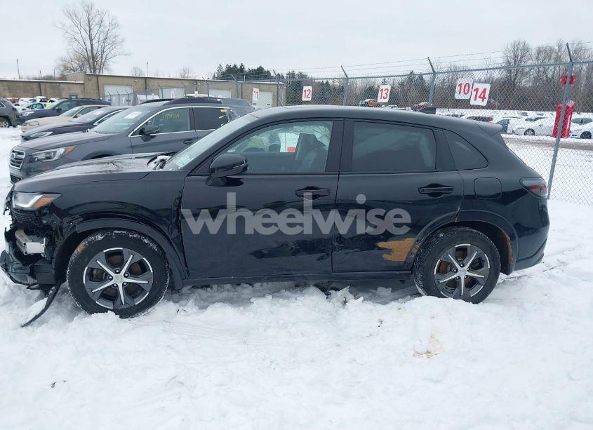 Photo 14 of 2024 Honda Hr-v AWD EX-L/AWD EX-L W/O BSI (VIN 3CZRZ2H73RM731908)