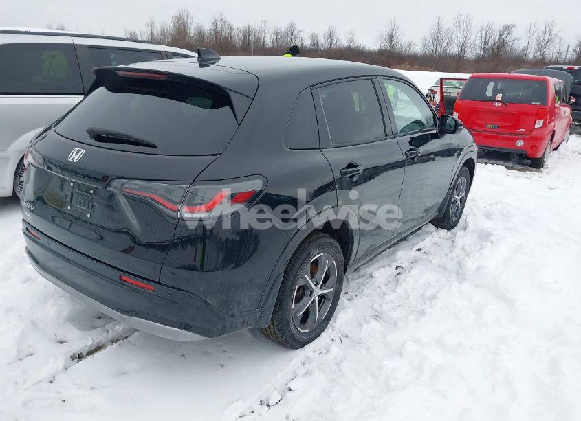 Photo 4 of 2024 Honda Hr-v AWD EX-L/AWD EX-L W/O BSI (VIN 3CZRZ2H73RM731908)