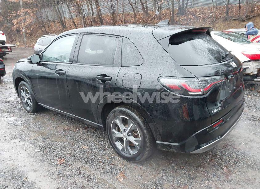 Photo 3 of 2024 Honda Hr-v AWD EX-L/AWD EX-L W/O BSI (VIN 3CZRZ2H73RM735280)