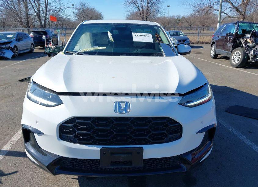 Photo 13 of 2024 Honda Hr-v AWD EX-L/AWD EX-L W/O BSI (VIN 3CZRZ2H73RM745839)