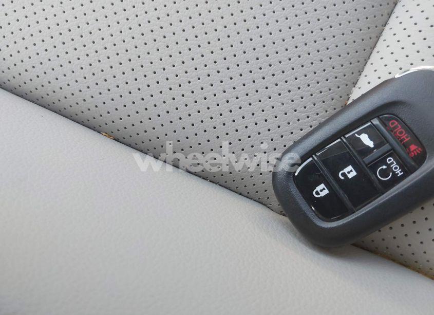 Photo 11 of 2025 Honda Hr-v AWD EX-L (VIN 3CZRZ2H73SM731624)