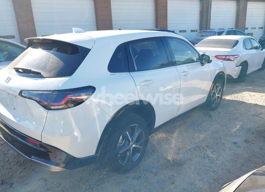 Photo 4 of 2024 Honda Hr-v AWD EX-L/AWD EX-L W/O BSI (VIN 3CZRZ2H74RM739788)