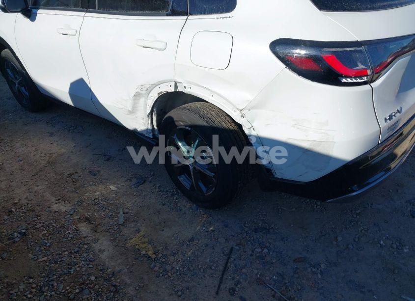 Photo 6 of 2024 Honda Hr-v AWD EX-L/AWD EX-L W/O BSI (VIN 3CZRZ2H74RM739788)