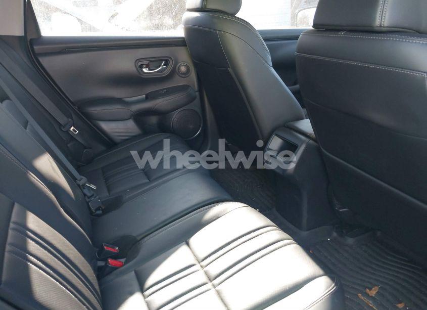 Photo 8 of 2024 Honda Hr-v AWD EX-L/AWD EX-L W/O BSI (VIN 3CZRZ2H74RM739788)