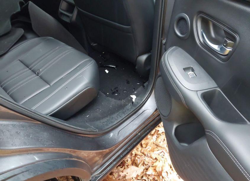 Photo 8 of 2023 Honda Hr-v AWD EX-L (VIN 3CZRZ2H75PM731387)