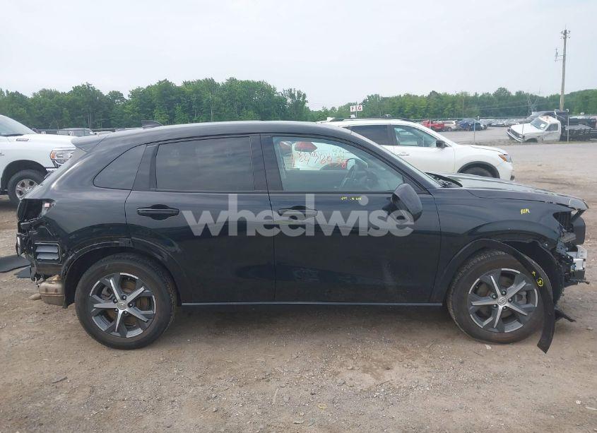 Photo 13 of 2024 Honda Hr-v AWD EX-L/AWD EX-L W/O BSI (VIN 3CZRZ2H75RM716780)
