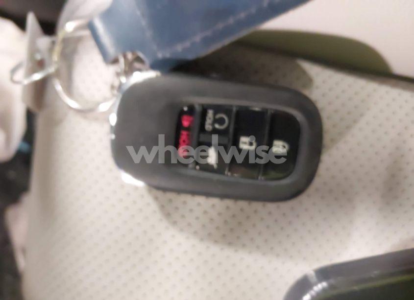 Photo 11 of 2024 Honda Hr-v AWD EX-L/AWD EX-L W/O BSI (VIN 3CZRZ2H75RM743204)