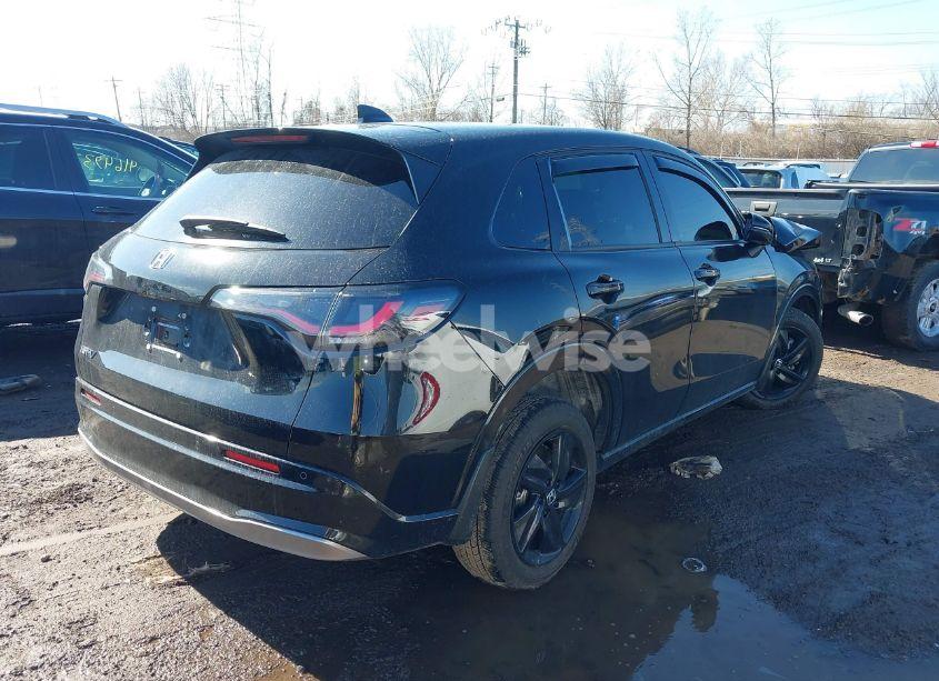 Photo 4 of 2024 Honda Hr-v (VIN 3CZRZ2H75RM745437)