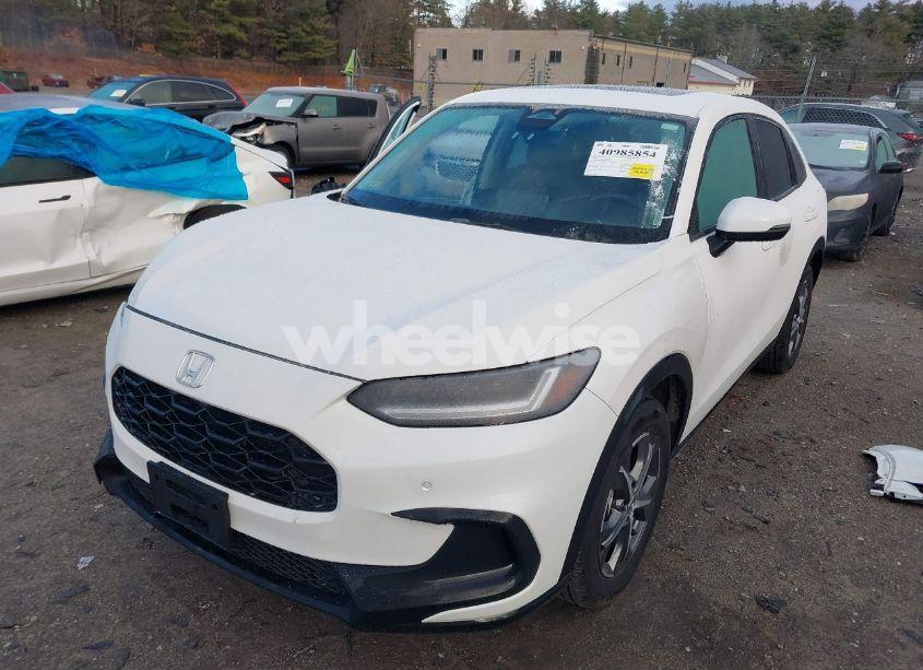 Photo 2 of 2024 Honda Hr-v AWD EX-L/AWD EX-L W/O BSI (VIN 3CZRZ2H75RM779510)