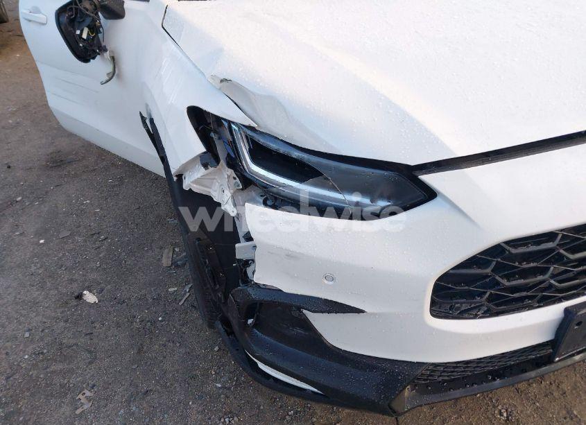 Photo 6 of 2024 Honda Hr-v AWD EX-L/AWD EX-L W/O BSI (VIN 3CZRZ2H75RM779510)