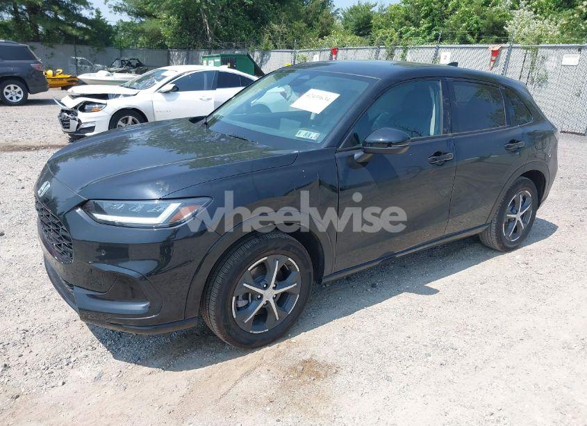 Photo 2 of 2025 Honda Hr-v AWD EX-L (VIN 3CZRZ2H75SM763149)