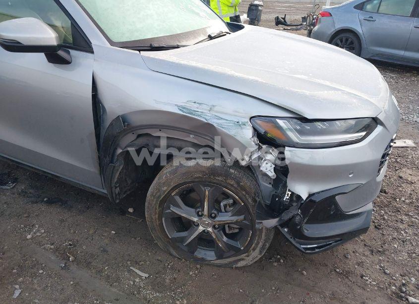 Photo 6 of 2024 Honda Hr-v AWD EX-L/AWD EX-L W/O BSI (VIN 3CZRZ2H76RM705271)