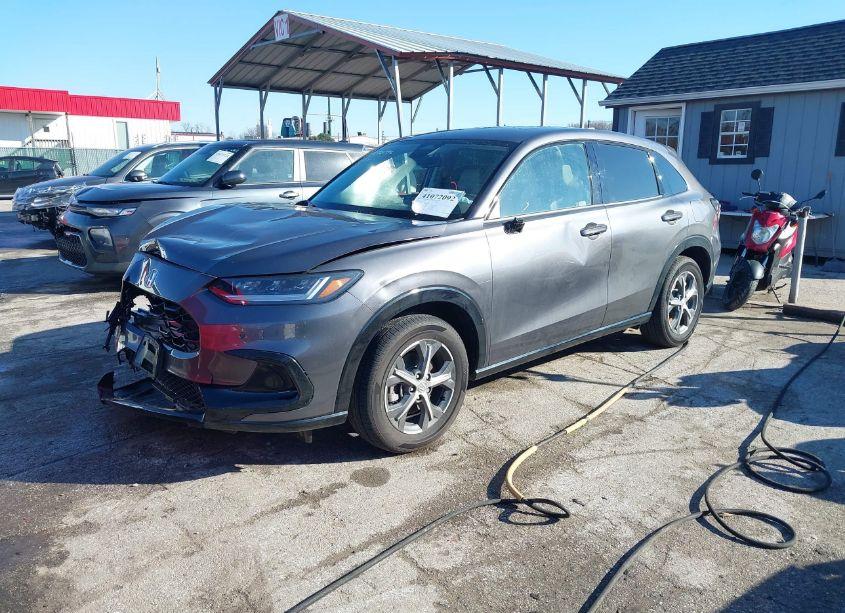 Photo 2 of 2024 Honda Hr-v AWD EX-L/AWD EX-L W/O BSI (VIN 3CZRZ2H76RM782304)