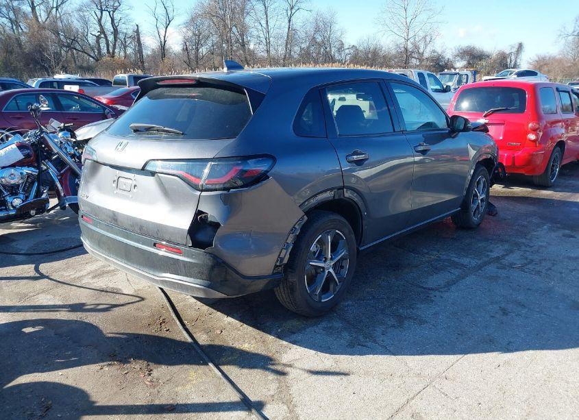 Photo 4 of 2024 Honda Hr-v AWD EX-L/AWD EX-L W/O BSI (VIN 3CZRZ2H76RM782304)