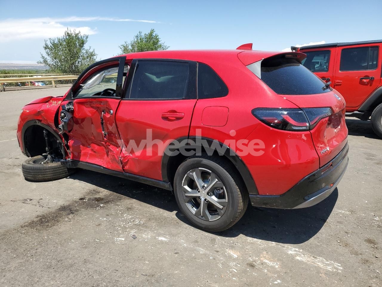 Photo 2 of 2025 HONDA HR-V EXL (VIN 3CZRZ2H76SM755870)