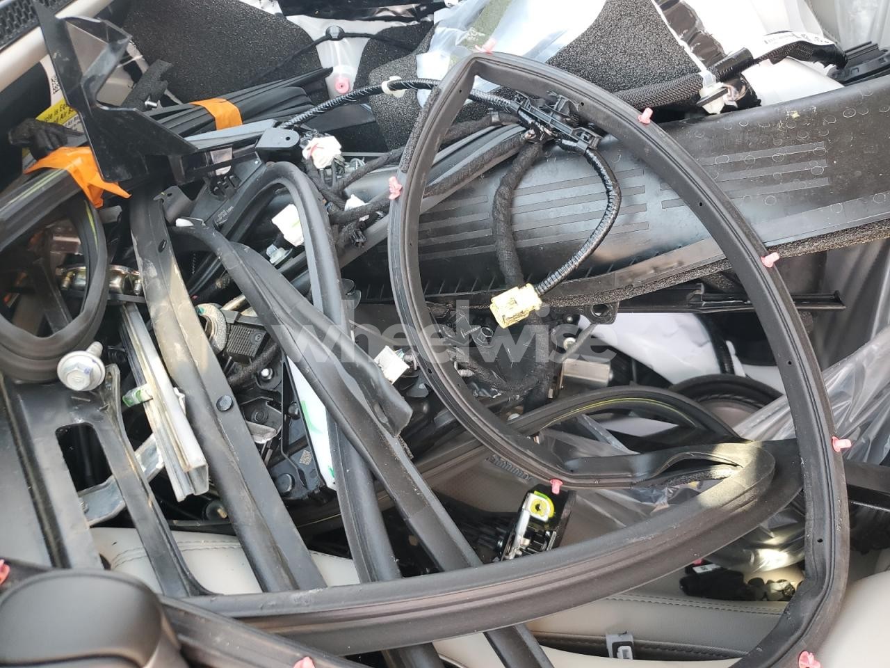 Photo 13 of 2025 HONDA HR-V EXL (VIN 3CZRZ2H76SM791333)