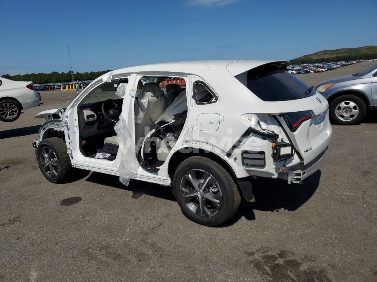 Photo 2 of 2025 HONDA HR-V EXL (VIN 3CZRZ2H76SM791333)