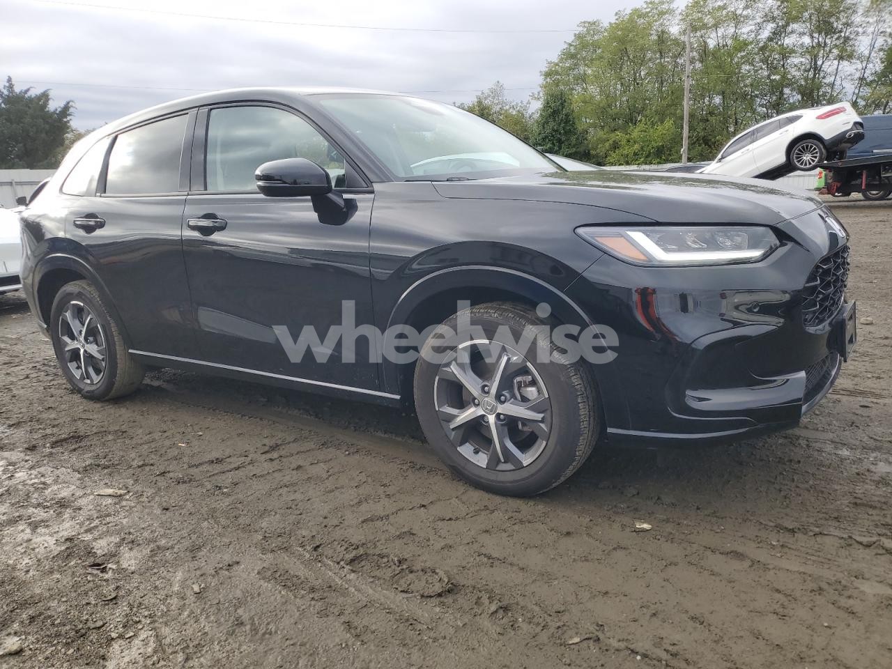 Photo 4 of 2024 HONDA HR-V EXL (VIN 3CZRZ2H77RM755872)