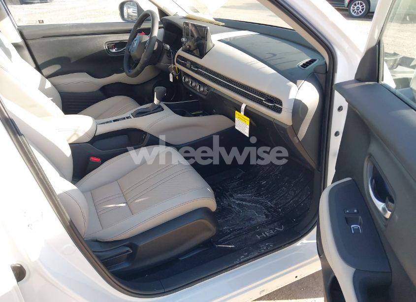 Photo 5 of 2025 Honda Hr-v AWD EX-L (VIN 3CZRZ2H77SM744487)