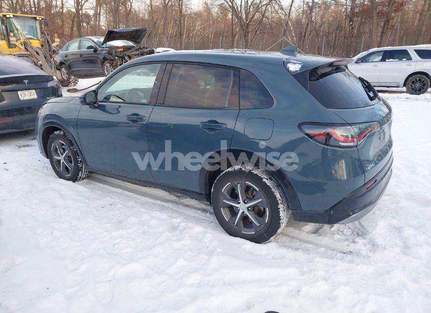 Photo 3 of 2024 Honda Hr-v AWD EX-L/AWD EX-L W/O BSI (VIN 3CZRZ2H78RM709984)