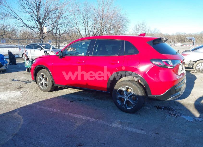 Photo 3 of 2024 Honda Hr-v AWD EX-L/AWD EX-L W/O BSI (VIN 3CZRZ2H79RM719309)