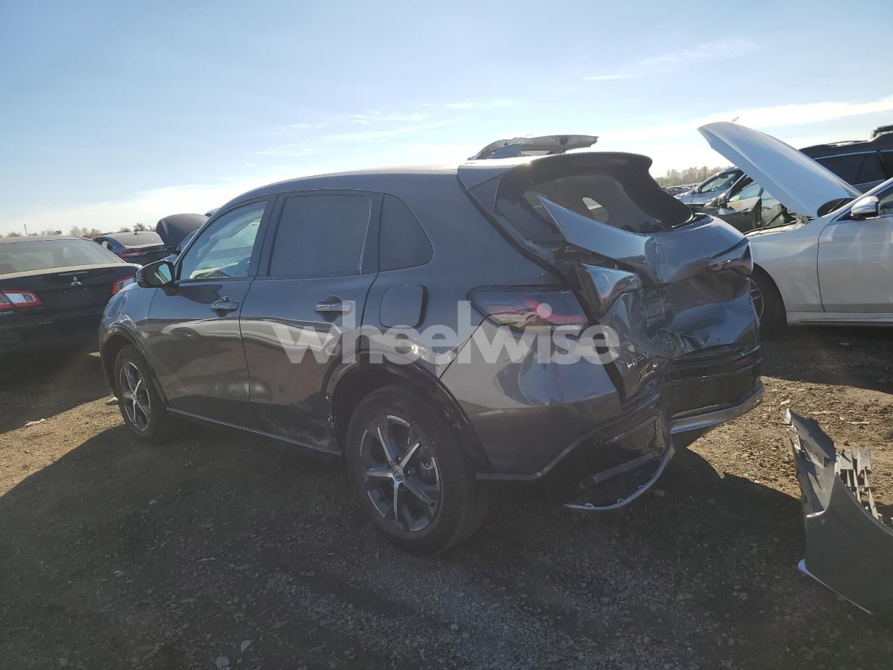 Photo 2 of 2025 HONDA HR-V EXL (VIN 3CZRZ2H79SM762862)