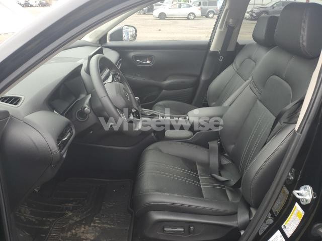 Photo 13 of 2024 HONDA HR-V EXL (VIN 3CZRZ2H7XRM731887)